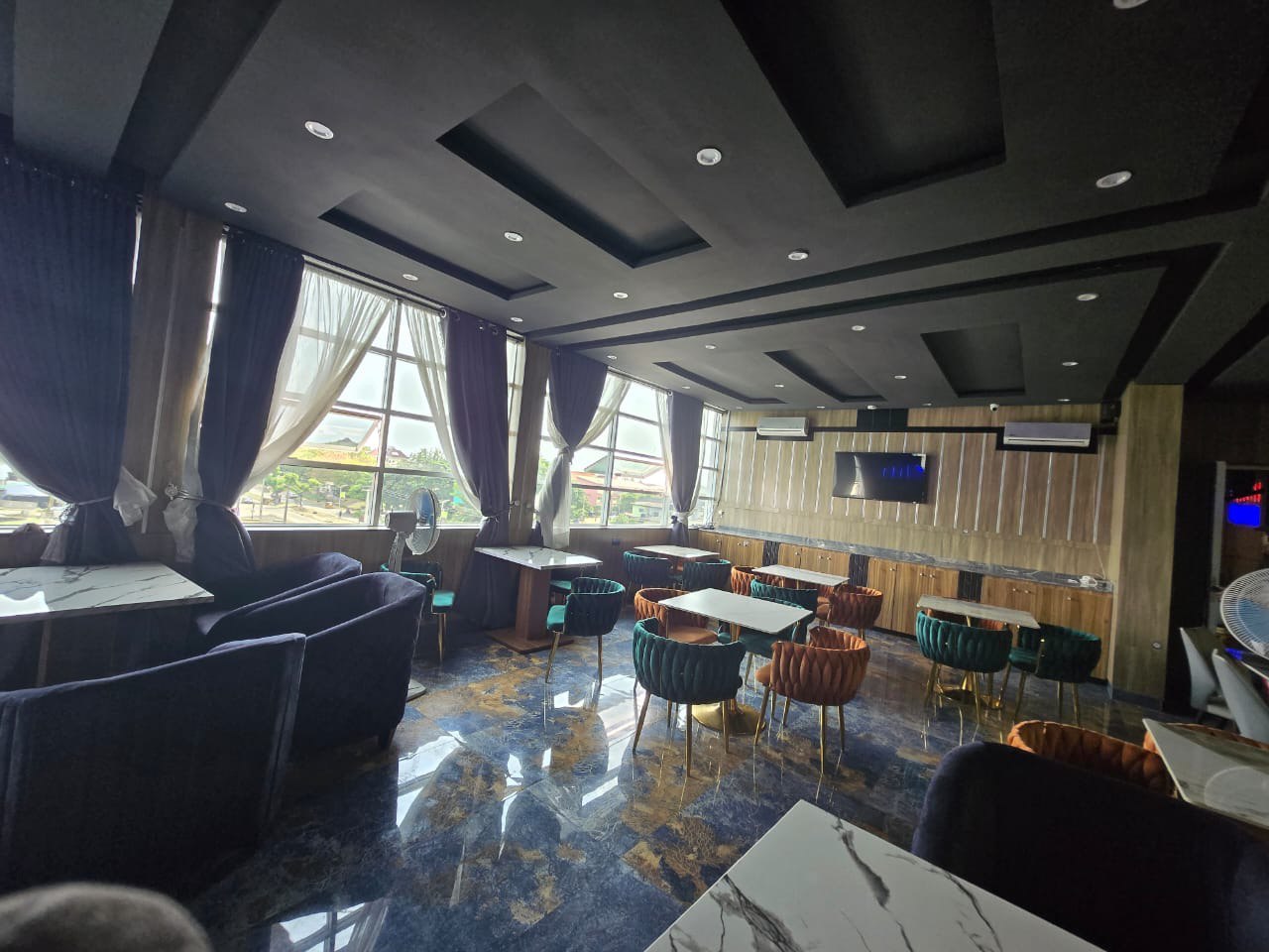 Fine Dining Restaurant